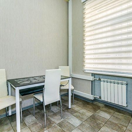 Azneft Square Deluxe Apartment Baku Exterior foto