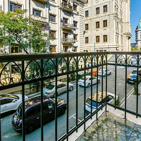 Azneft Square Deluxe Apartment Baku Exterior foto