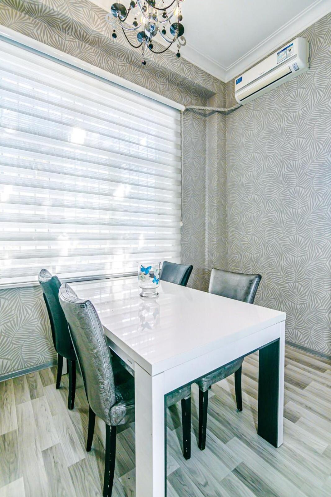 Azneft Square Deluxe Apartment Baku Exterior foto