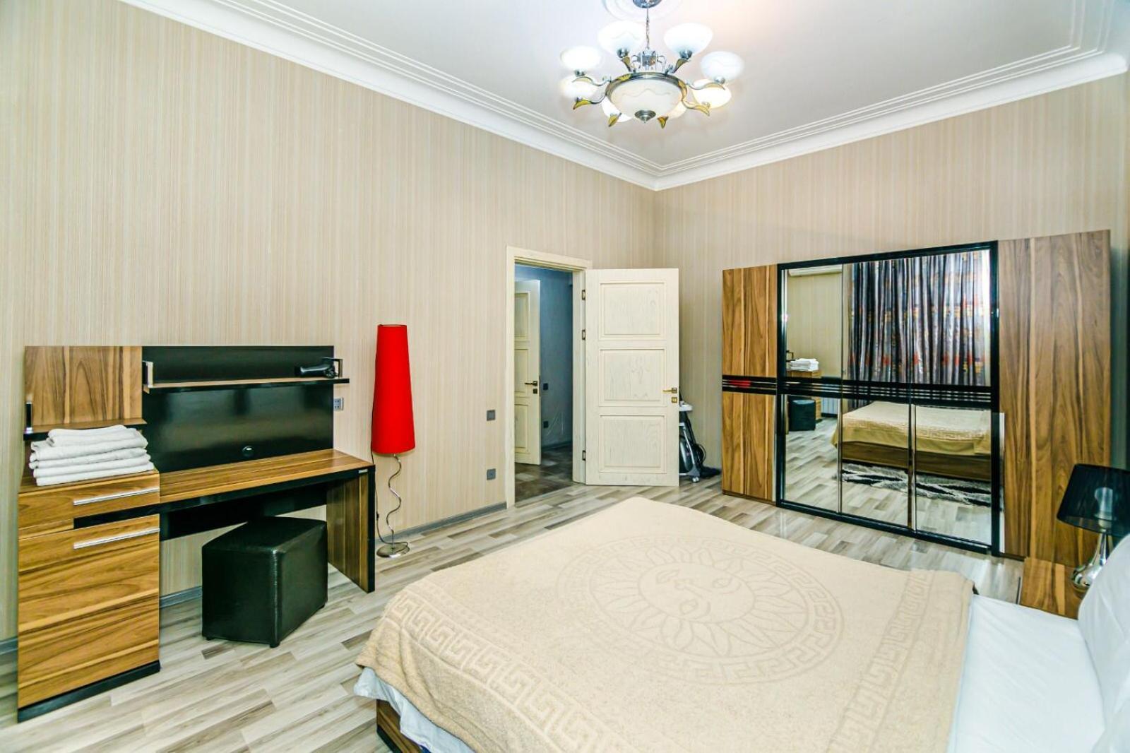 Azneft Square Deluxe Apartment Baku Exterior foto