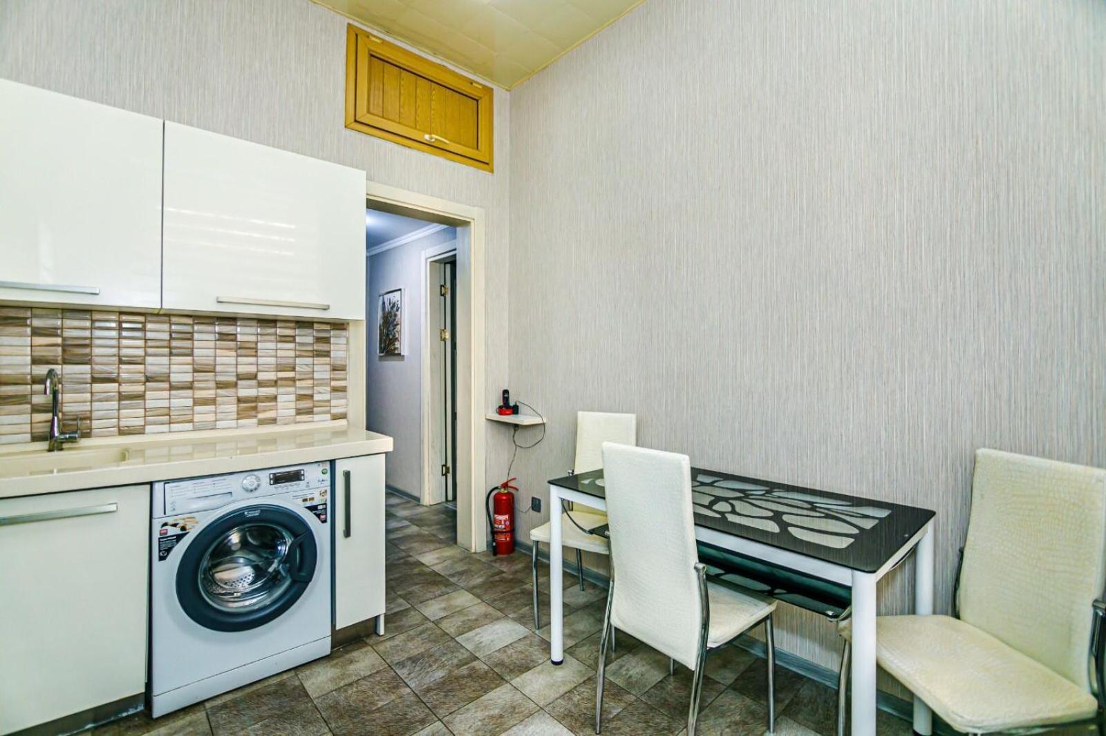 Azneft Square Deluxe Apartment Baku Exterior foto